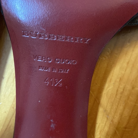 Burberry black heeled slides - Picture 3 of 3